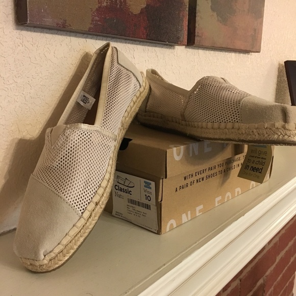 Toms Shoes - Toms Mesh Classic natural slip-on shoes, NIB